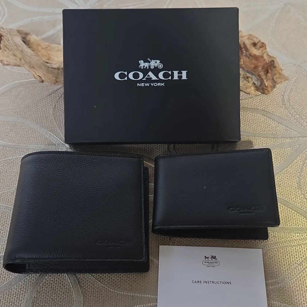 Coach 3-In-1 Black Bi-fold Men's Wallet!